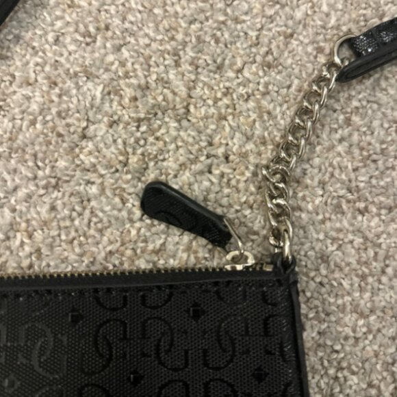 New Guess Black Crossbody - Picture 3 of 6